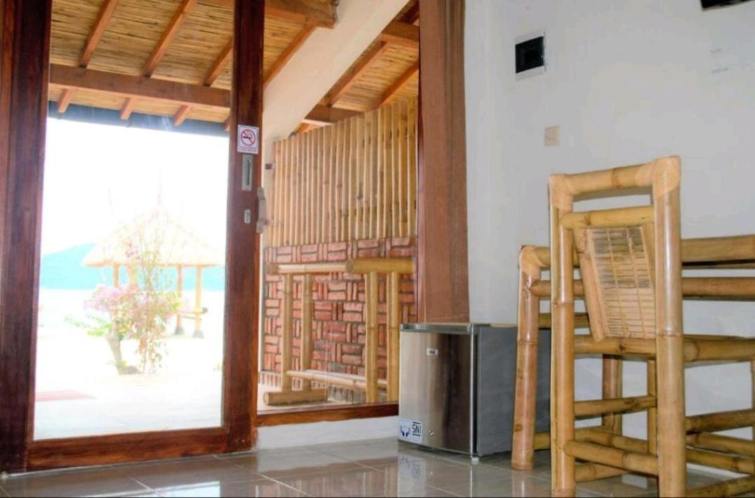 Alden Beach House Sekotong Exterior photo